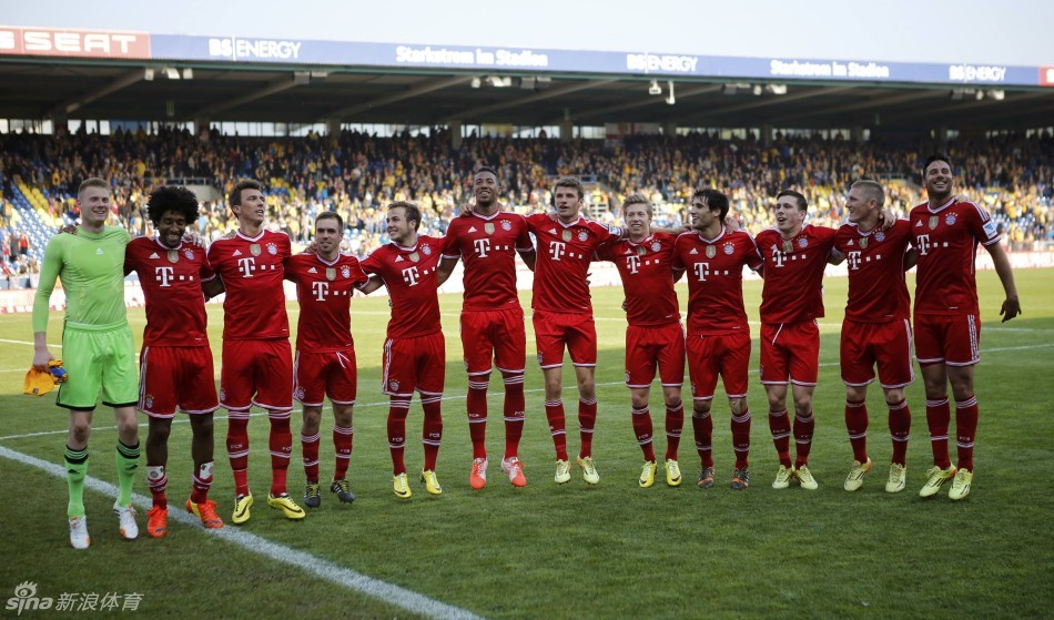 石破天惊!斯图边锋勒威林轰超远距离世界波，球速高达122km／h（惊天怒射！斯图边锋勒威林超远程世界波破门，球速飙至122公里／小时）