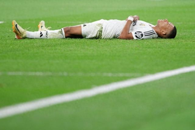 诺丁汉森林传奇约翰·罗伯逊去世，曾助森林两夺欧冠（诺丁汉森林名宿约翰·罗伯逊逝世，曾助队两夺欧冠冠军）