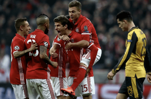 勇士半场仅得34分创赛季新低，波杰&霍福德合计12中1