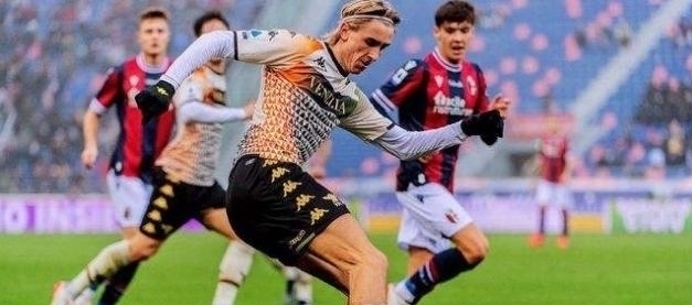 利物浦切尔西双双翻车，阿森纳笑纳5分大礼，争冠只剩两支队？