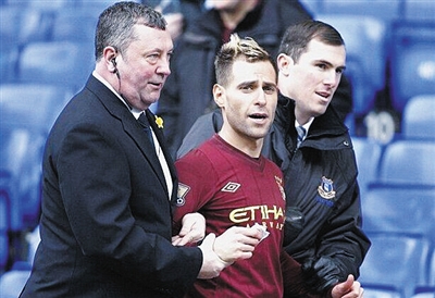 外媒：谢菲联有意韩国国脚边卫薛英佑，球员解约金500万欧