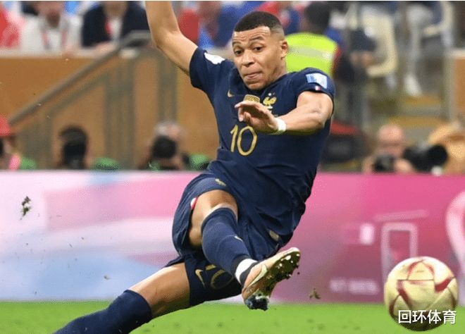 尤尔曼德：马扎腿部有些不适；霍夫曼预判强，是球队重要一员