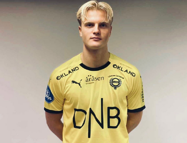 李章洙回渝参加足协杯夺冠25周年纪念赛，感慨儿子当年才初中