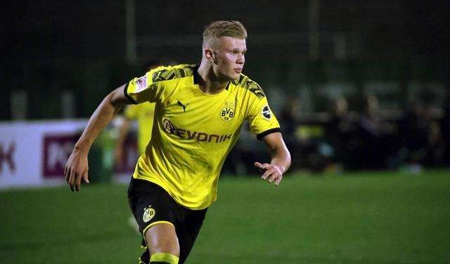 墨尔本城本轮大名单：卡普托领衔！纳布特伤愈复出（墨尔本城本轮出征名单：卡普托领军，纳布特康复回归）